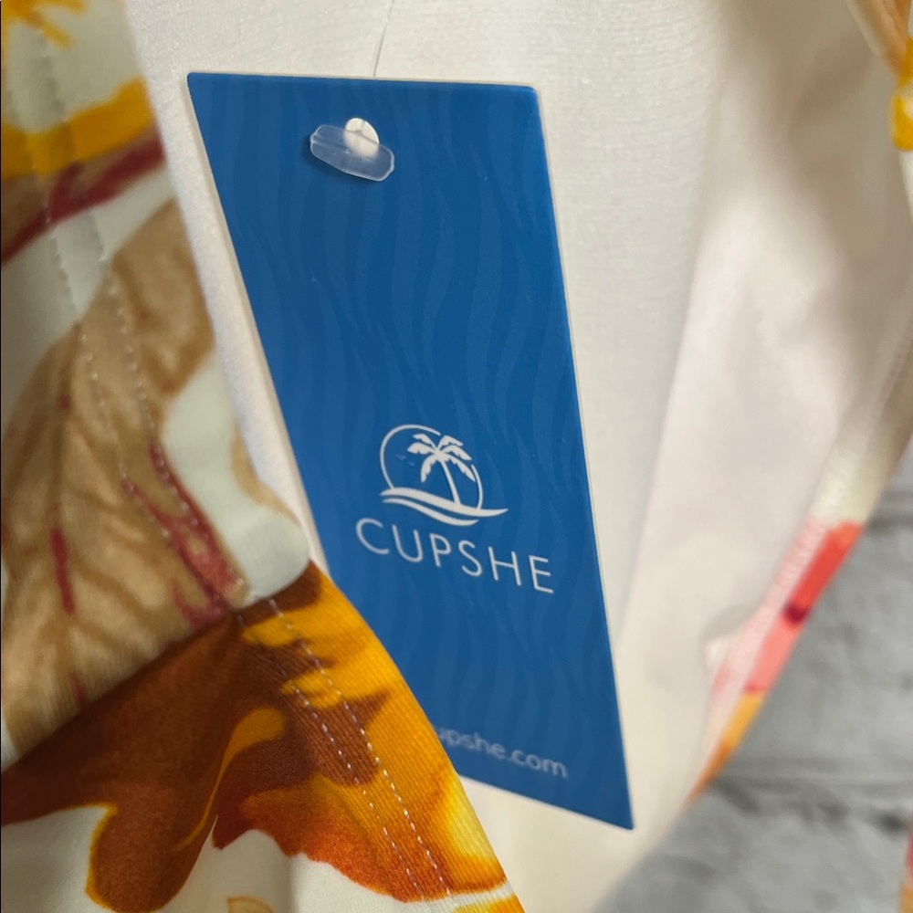 Cupshe Floral Bikini Set with Underwire NWT size L & M - Picture 11 of 16